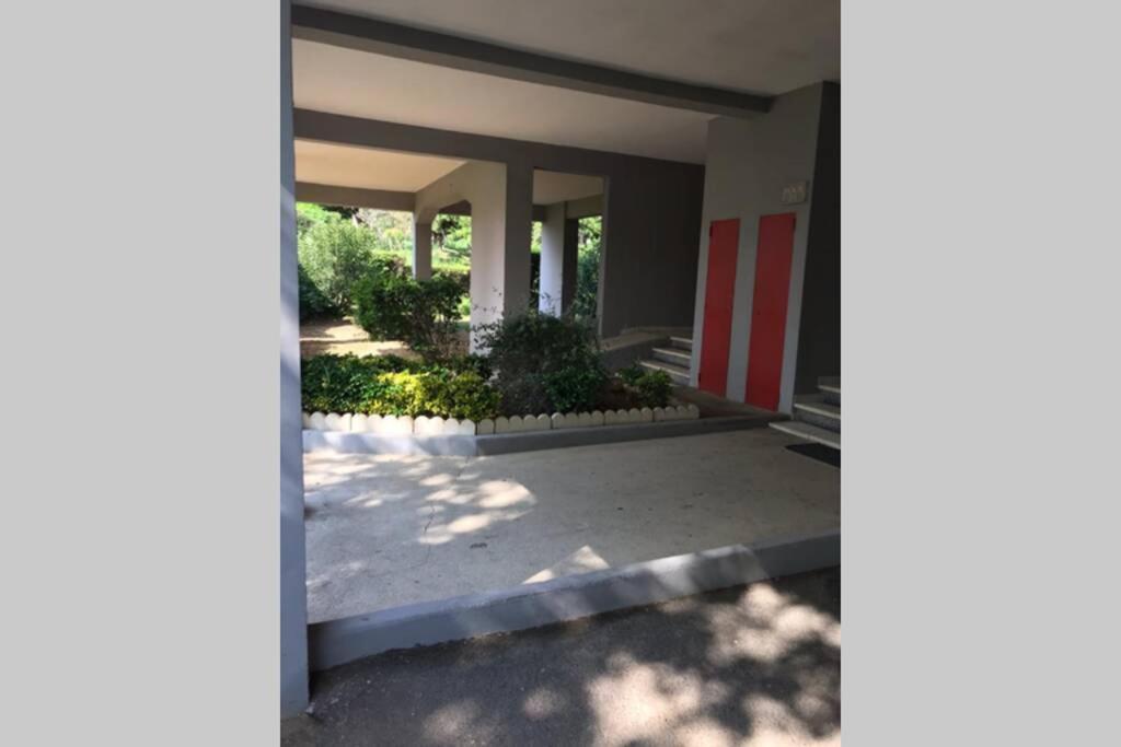 Bel Appartement Avec Vue Et Parking Prive Beziers Exterior photo