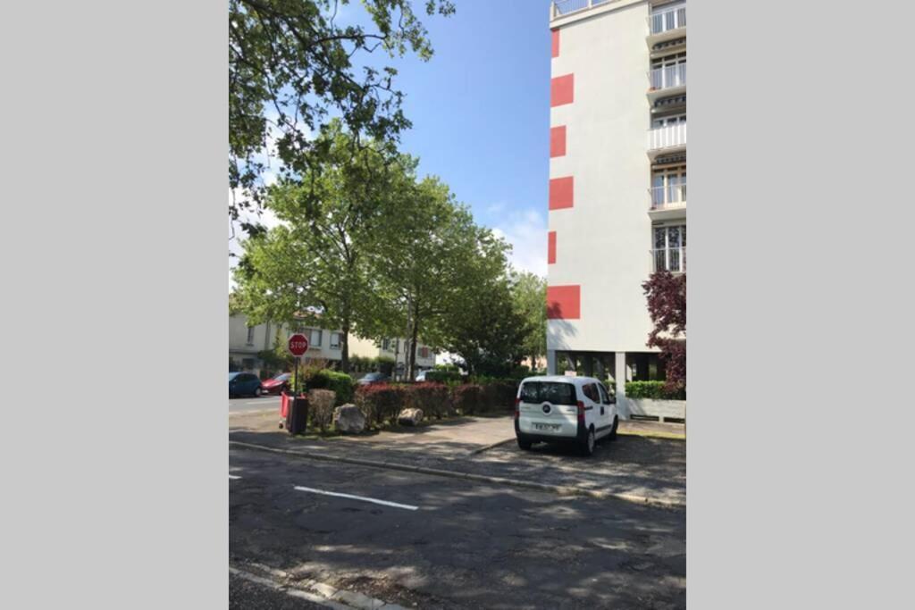 Bel Appartement Avec Vue Et Parking Prive Beziers Exterior photo